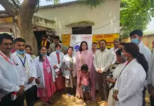 गंगापुर प्राथमिक विद्यालय परिसर में “आयुष्मान आरोग्य शिविर” का किया गया आयोजन